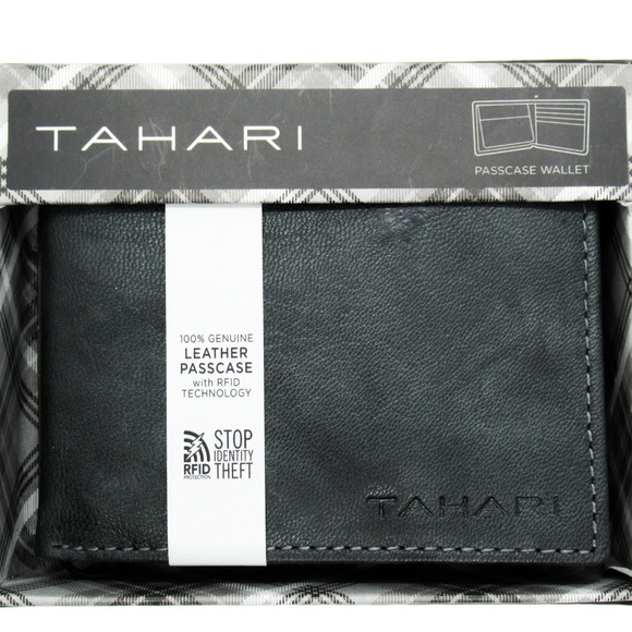 Tahari Other - Tahari Leather Passcase Bifold Wallet